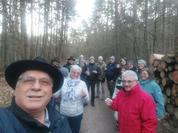Winterwanderung 2025 – Gruppenbild unterwegs